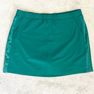 Chico’s Zenergy Satin-Mix Skort Women’s Size XL Pull On Pockets Tennis Green